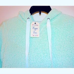 Hippie Rose Fleece Soothing Green S, or M